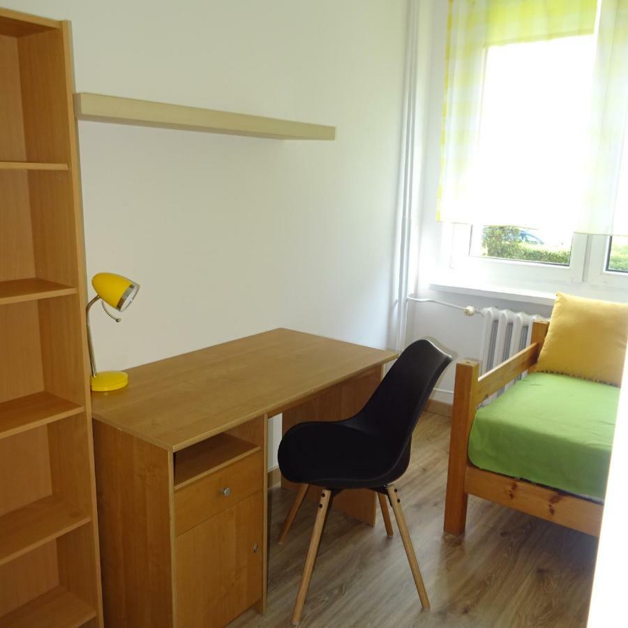 Mieszkanie 4-Pokojowe W Toruniu Przy Umk Exterior foto